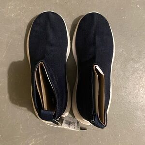NWT Gap stretch high top sneakers
